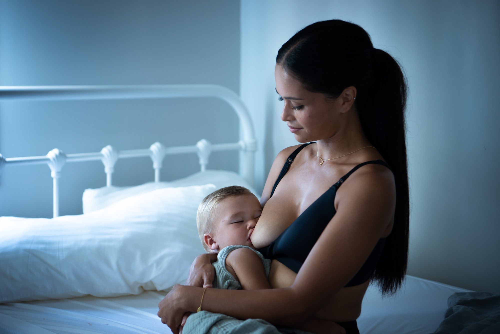 10 Unexpected & Amazing Uses for Breast Milk